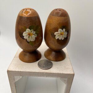 Handmade Early American Shade Hand Stained Wooden Egg Shape Salt & Pepper Jar Fo